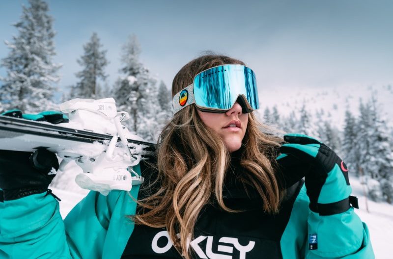 Ski goggles for skiing